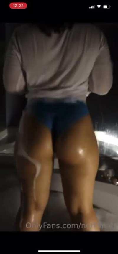 🍑🍑
