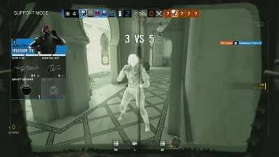 Camera vs Human (1-0)