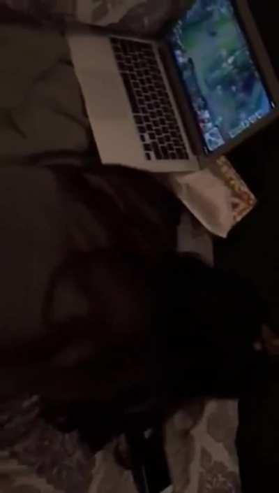 I need more hotwives in my life 🥹