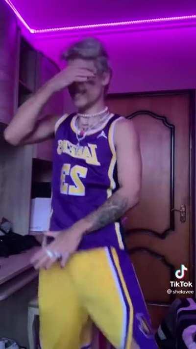 i feel so violated watching this..