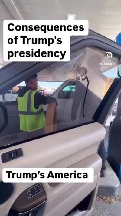 Racist gets earful at gas station 