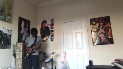 No strings all guitar i love the orchestral part of this song