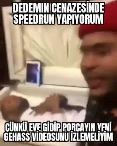 Şu namazı biraz hızlandırır mısın imam bey?😤😡