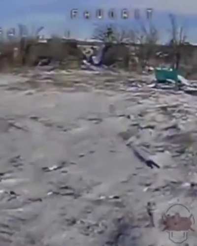 Footage of a Russian soldier trying to shot down a Ukrainian FPV drone chasing him. Unknown location.  