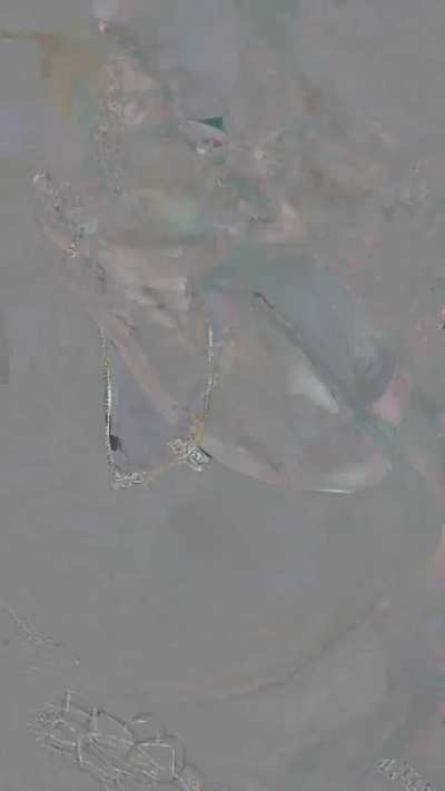 ee mvie name enti frands?