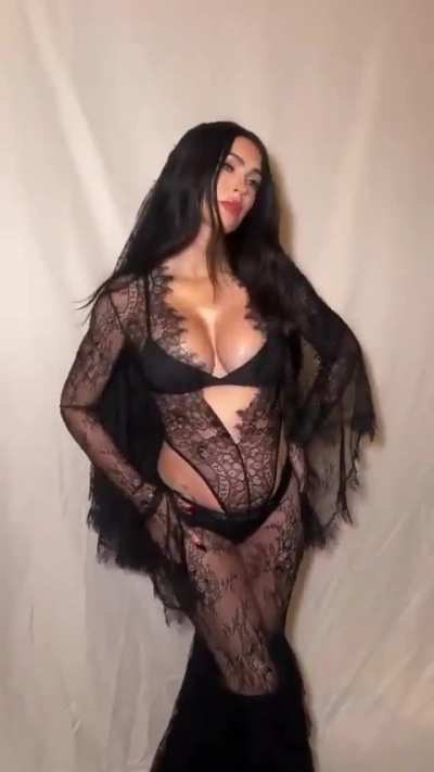 More Pregnant Megan Fox 