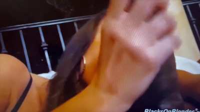 👰🏻‍♂️👩🏻🤴🏿