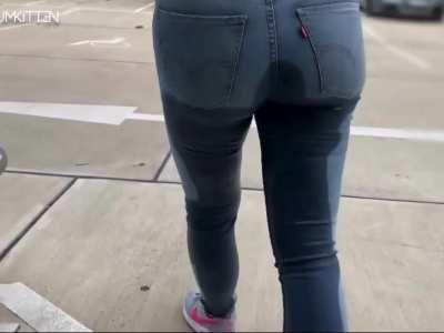 Lara Cum-Kitten peeing her pants in public