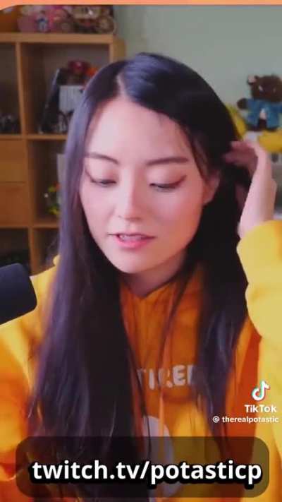 Panda's 🐼 New Ear Buds 🤗