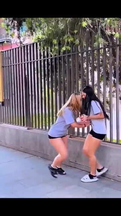 The kind of pranks I like😂🤣