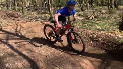 Need new bars after this one. Travelling to A&E to see if I broke my foot 😭👍🏼