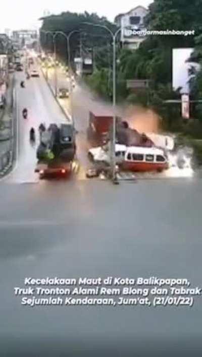 Horrific accident (NSFW)