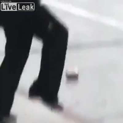 Woman tweaks perfectly to the song 