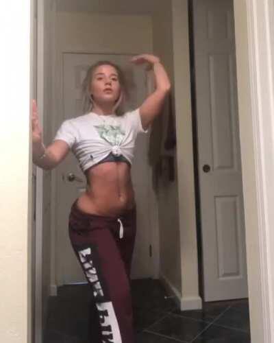 hot video of her with her pants low