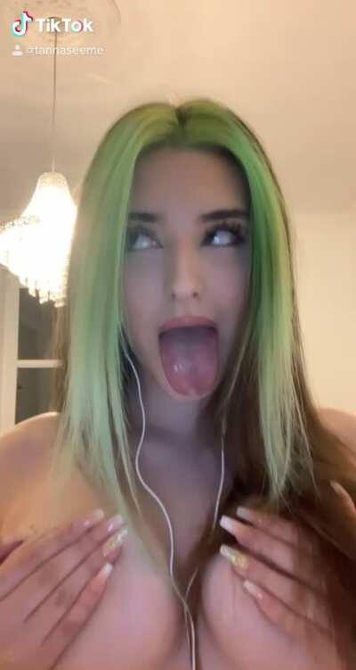 Bby don’t give a fuck 💋