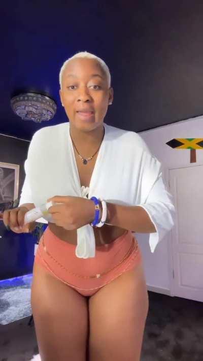 phatness everywhere 👅