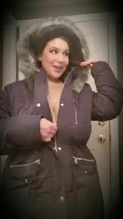 The Voluptuous Mal Malloy.