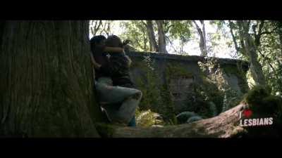 Jasmin Savoy Brown & Liv Hewson (