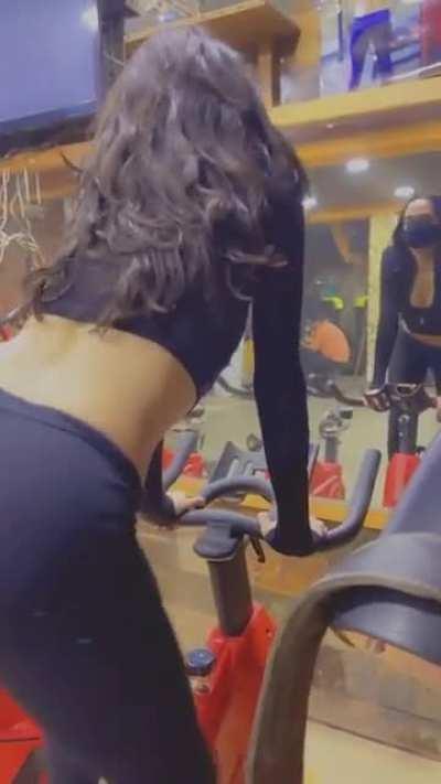 These ho&euro;s playing their games