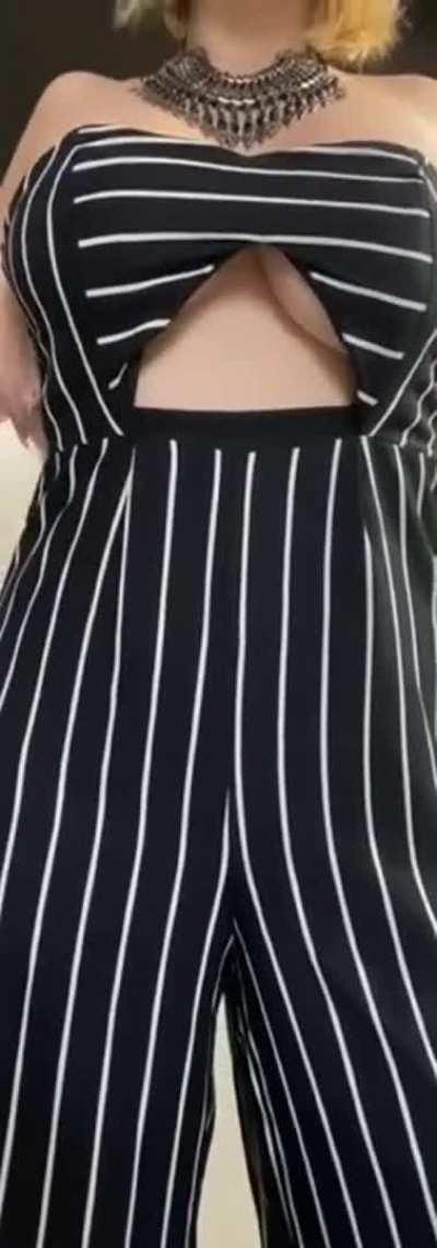 I think this outfit is cute but maybe I still look better without it