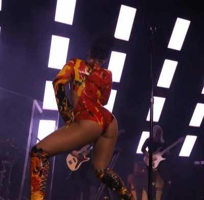 😍😍😍(let me know if u want me to post more from this day I got more)