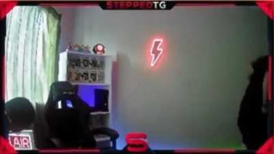 Guy gets sneaked on stream