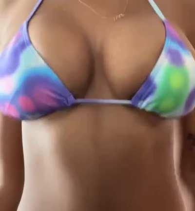 would u nut on my 18 year old double d's?