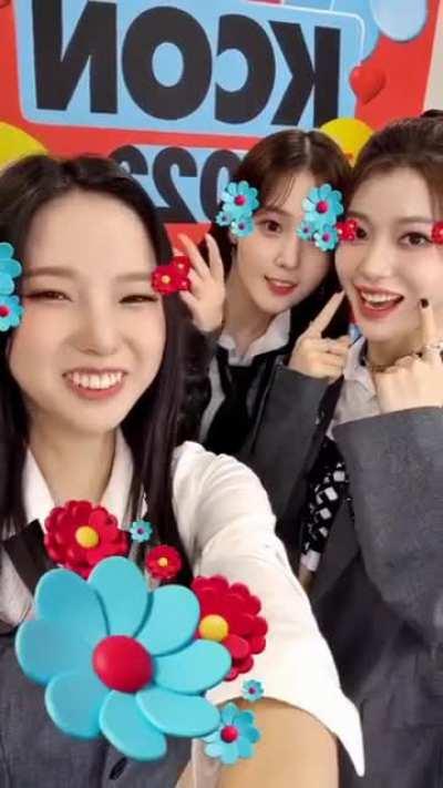 [221016] Yujin, Xiaoting & Chaehyun - KCON Japan Twitter update: #KCONJAPAN #KCON2022JAPAN