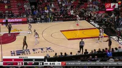 [Highlight] Coach Spo pushing Herro to go get a bucket