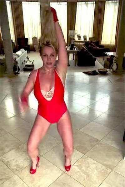 Big pits Britney Spears