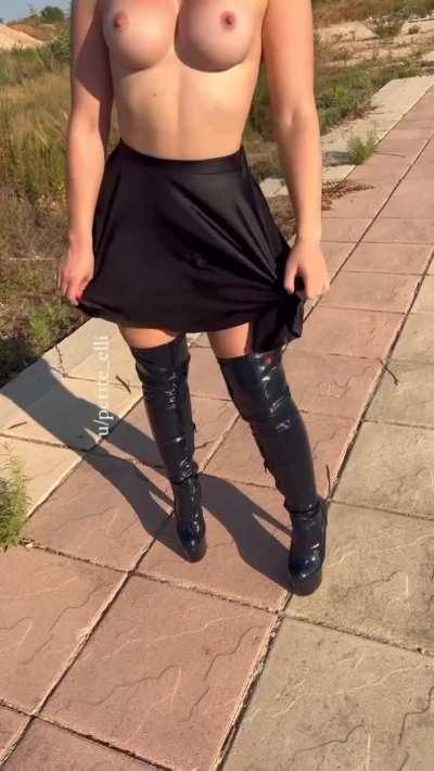 Matching my skirt and my boots.. want to see what’s under it?
