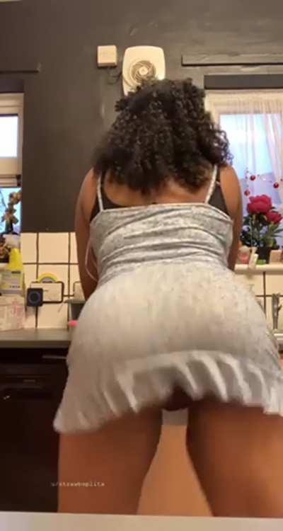 Im always like this while cooking xD