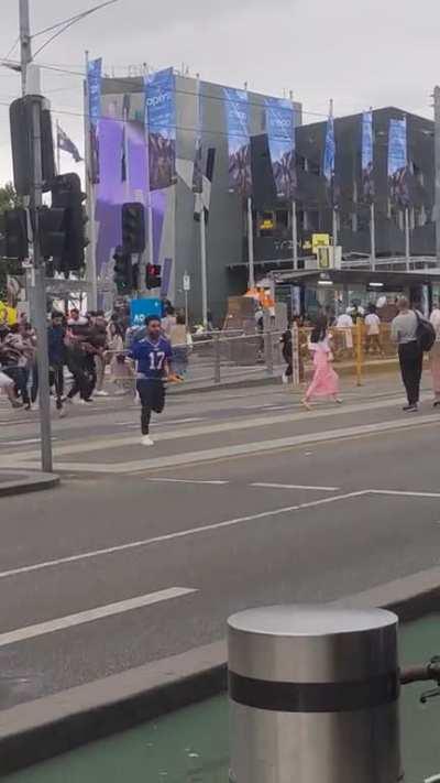 Protesters clash at fed square.