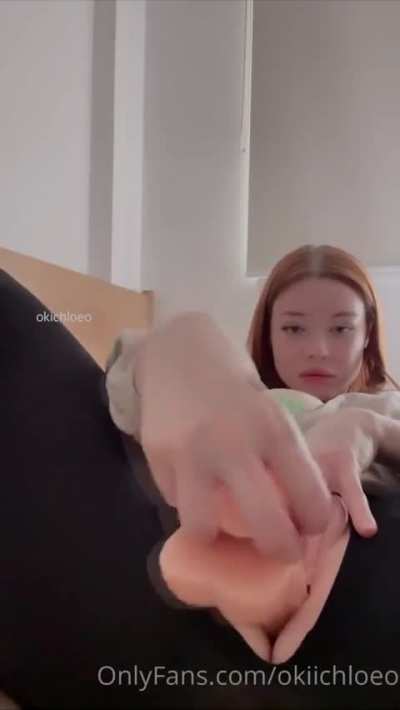 Damm her both lips 👄 are pink 🩷👄💦