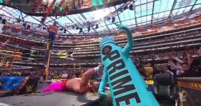 Shit funny af 😂(Logan Paul jumps and lands on KSI)