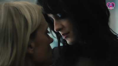 Anne-Marie Duff (54) & Céline Buckens (28) - 