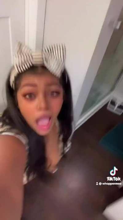 anyone got her nudes please