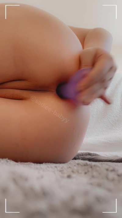 Using my thin dildo to fuck my ass