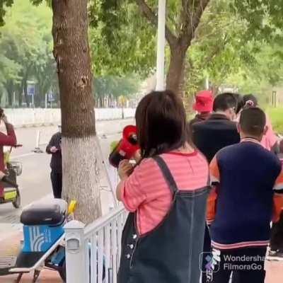 How to turn this thing on again?