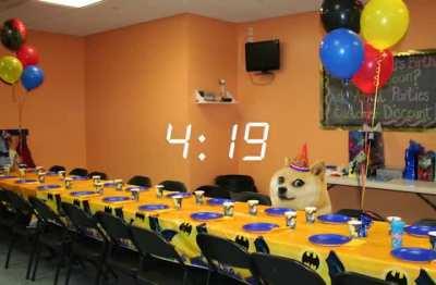 le birthday has arrived, le friends have not