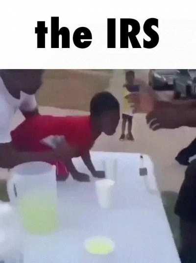 (he lacked a business license, food service license, sales tax license, certificate of occupancy, and food handler's permit, and was therefore in violation of federal law)