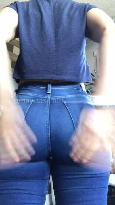 you see this ass in the store, would you try to talk to me or stare in silence?