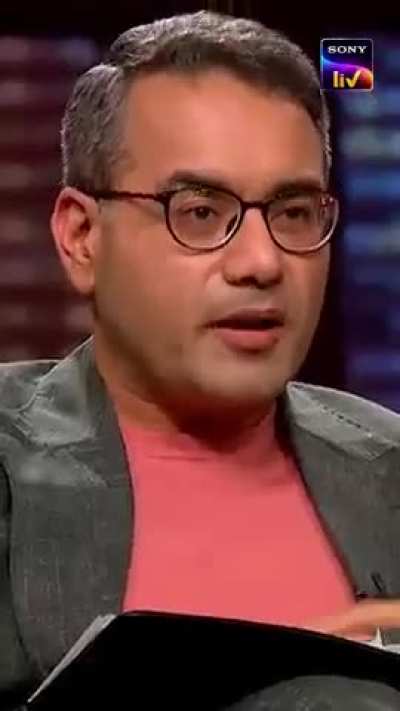 War between sharks for business!!!