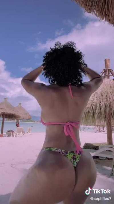 Sophiie (@iamsophiielikosky)
