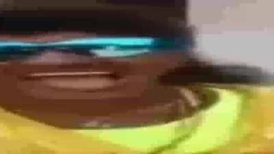 use fones para uma melhor experiência