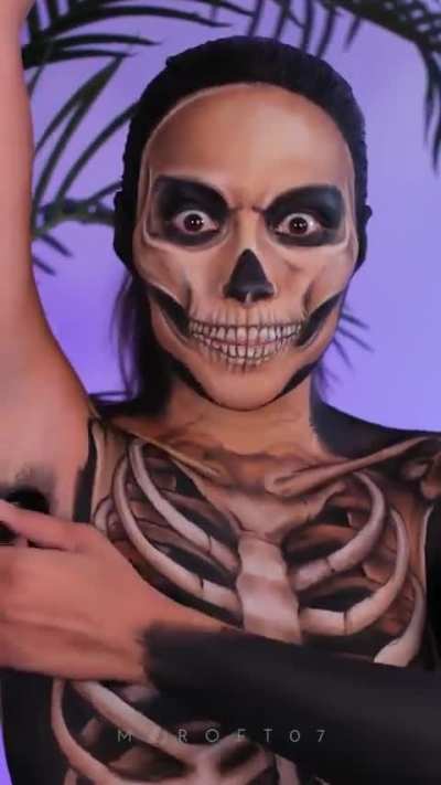 🩻 Yo! That Skeleton Is Naked! 🦴