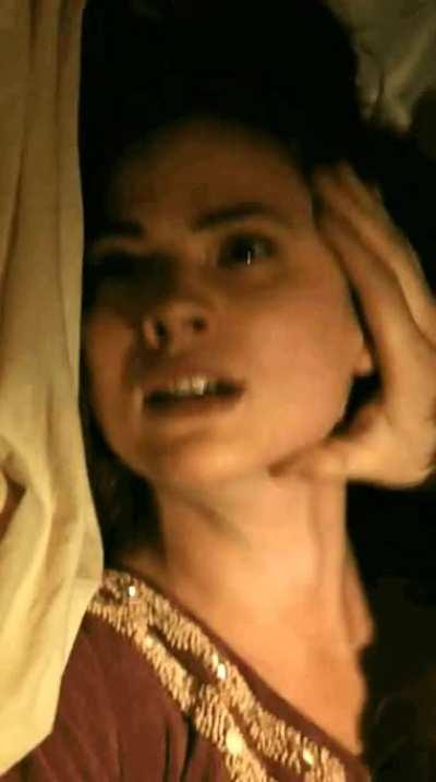 Who wants to force fuck hayley atwell ?