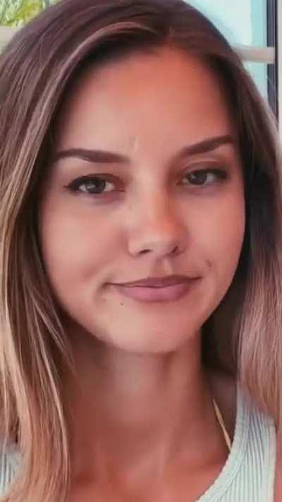 Kylie Jenner lipgloss review