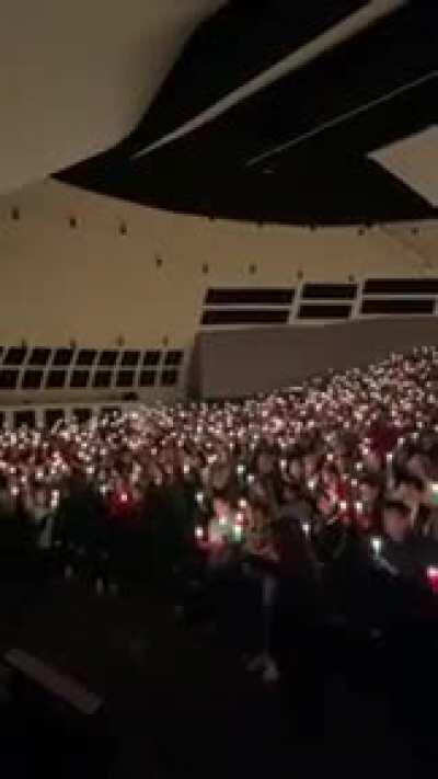 This is Legacy Church, a megachurch in Albuquerque, NM on Christmas Eve. They have hired a PR firm to try to get this video scrubbed from the internet because it shows them violating our state Covid restrictions. This is my hometown and I am furious! Feel