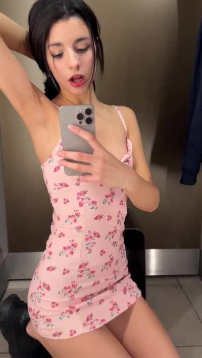 I am a perfect 18yo sample of fuckdoll, use me for your naughty purposes